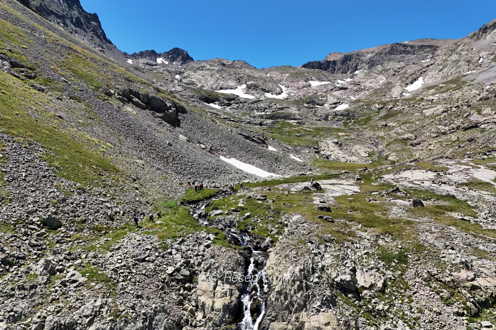 3 bin 333 metrede Yusuf Dikeç pozu verdiler 83