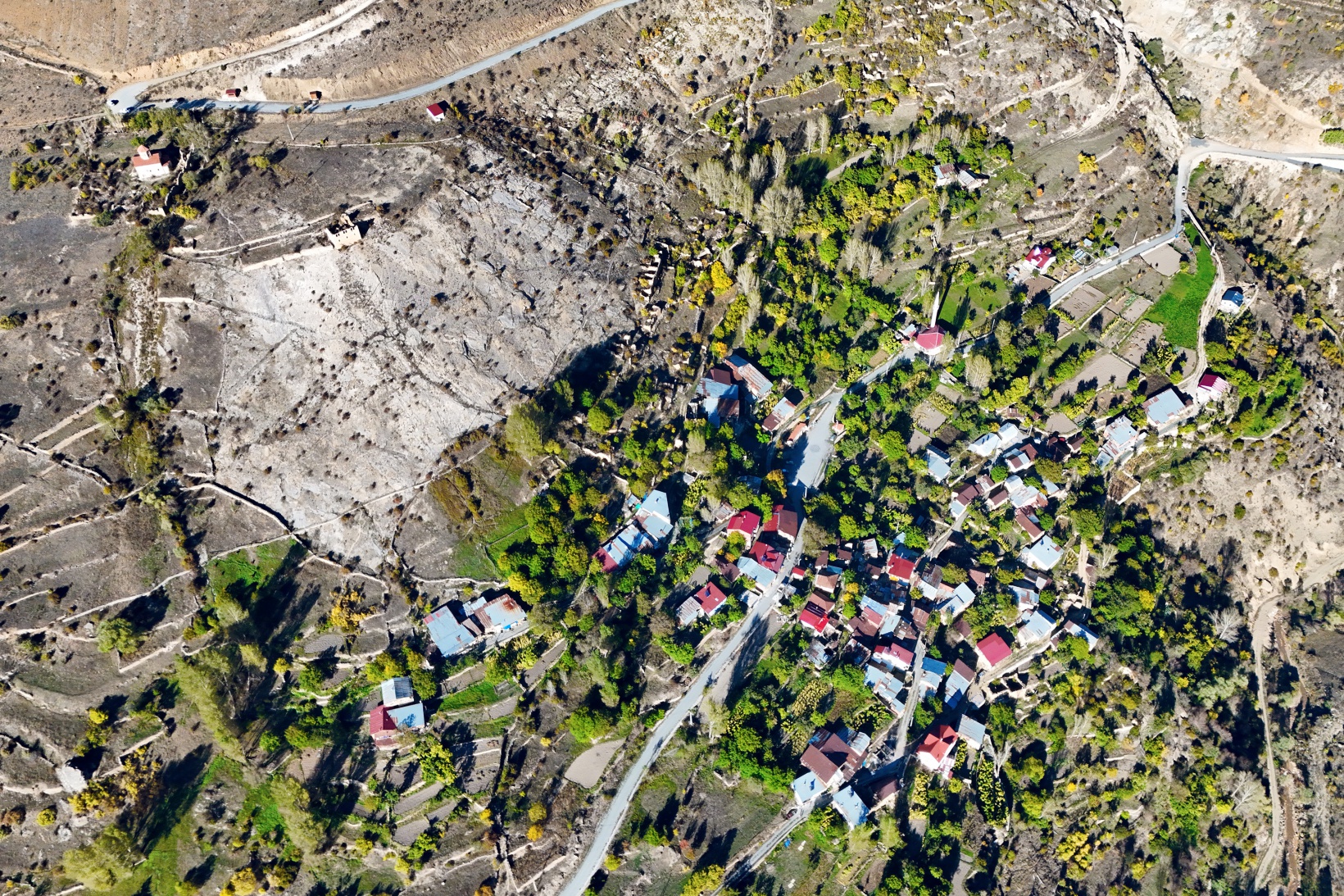 Sonbaharın eşsiz renkleri İmera Manastırı’nı sardı 15