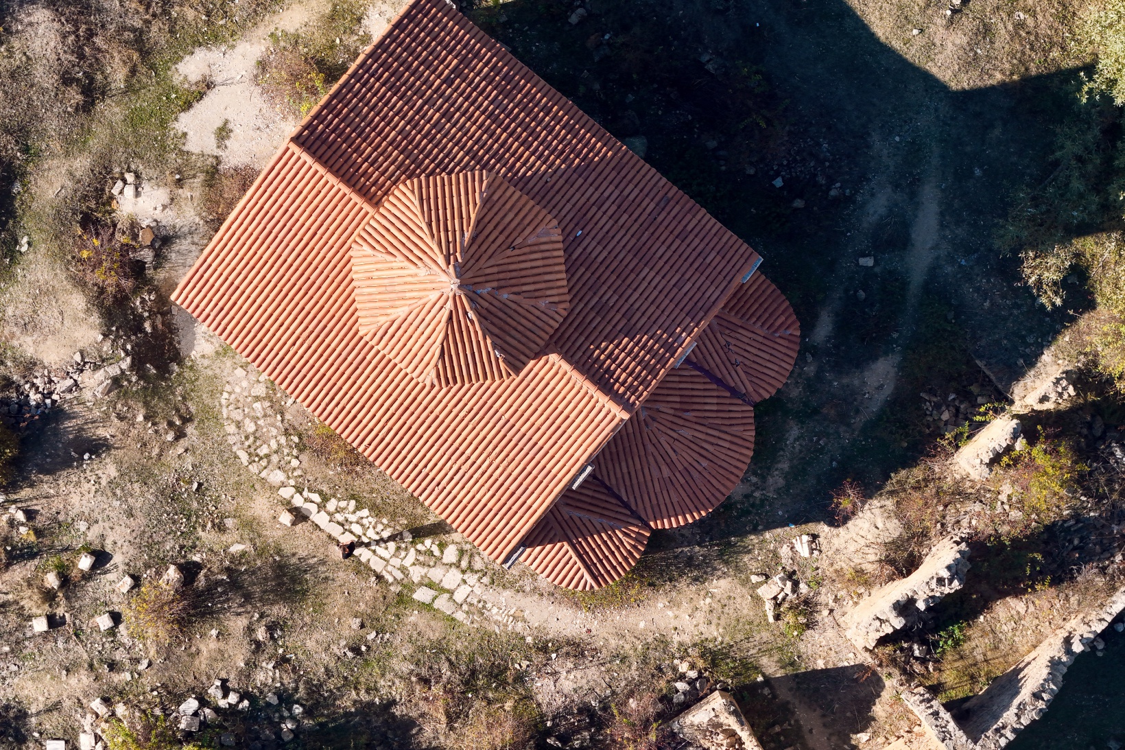 Sonbaharın eşsiz renkleri İmera Manastırı’nı sardı 22