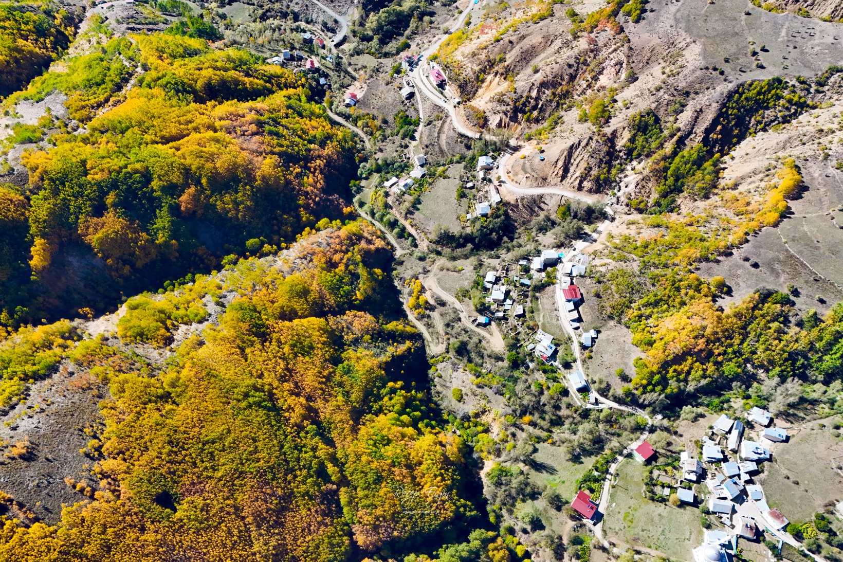 Gümüşhane dağları sonbaharın büyüleyici renkleriyle bezendi 47