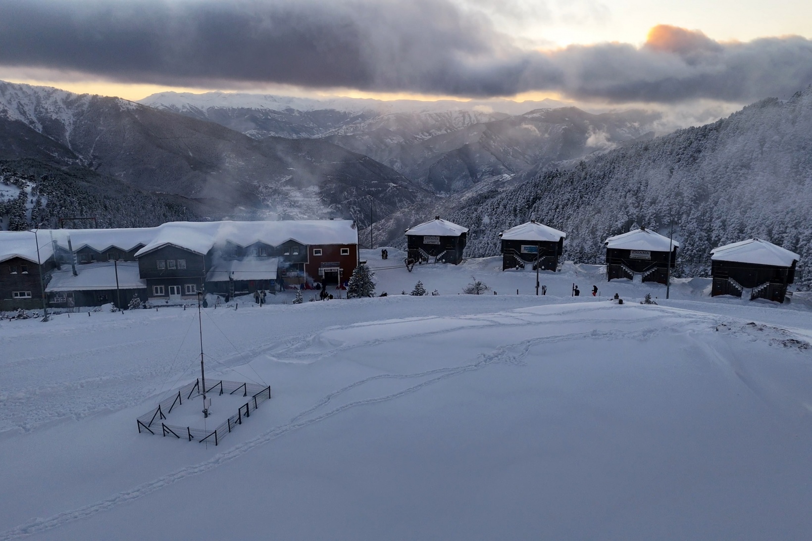 Zigana’da kar kalınlığı 1 metreye yaklaştı 4