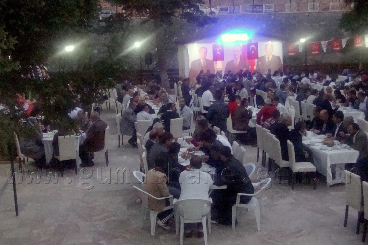 MHP’liler iftarda buluştu 3