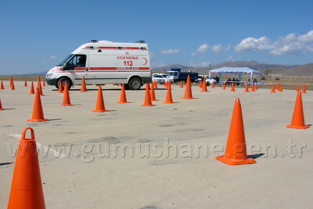 Köse Havaalanında Ambulans Sürüş Eğitimi Yapıldı 6
