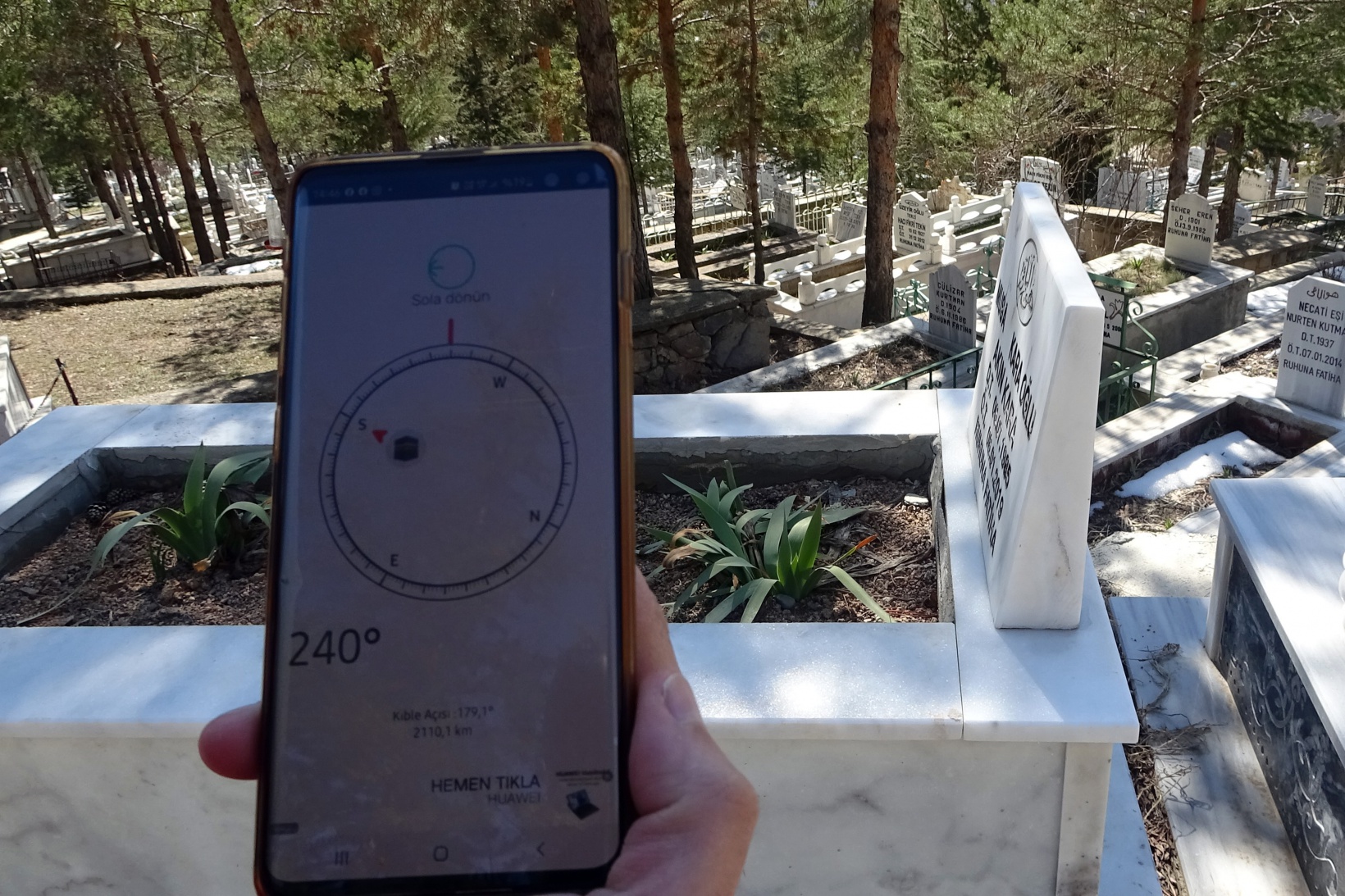 Gümüşhane'de 57 yıllık mezarlıkta kıble tartışması 1