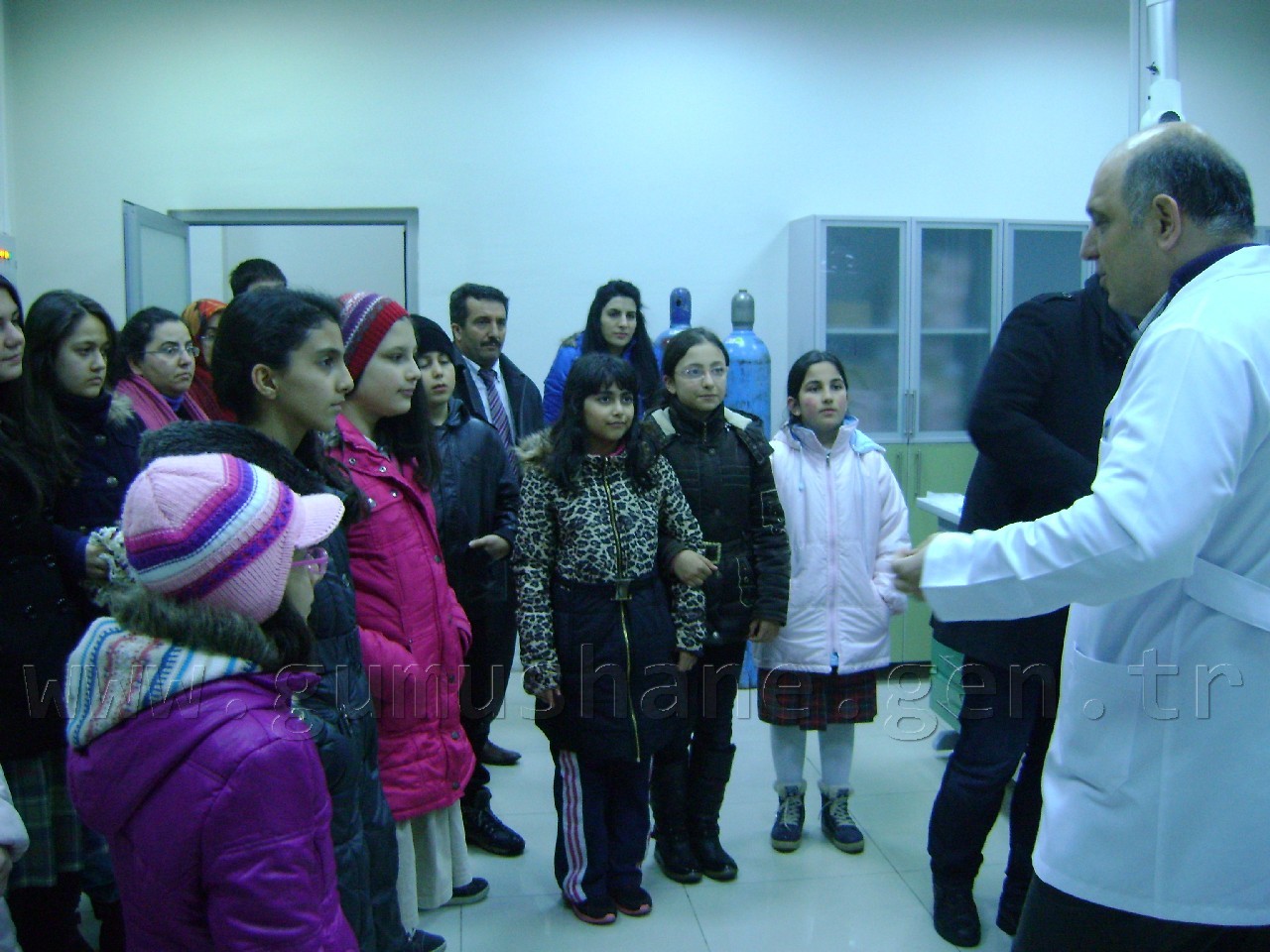 Bilim ve Sanat Merkezi Öğrencileri Gümüşhane Üniversitesi Merkez Laboratuvarı’nda 6