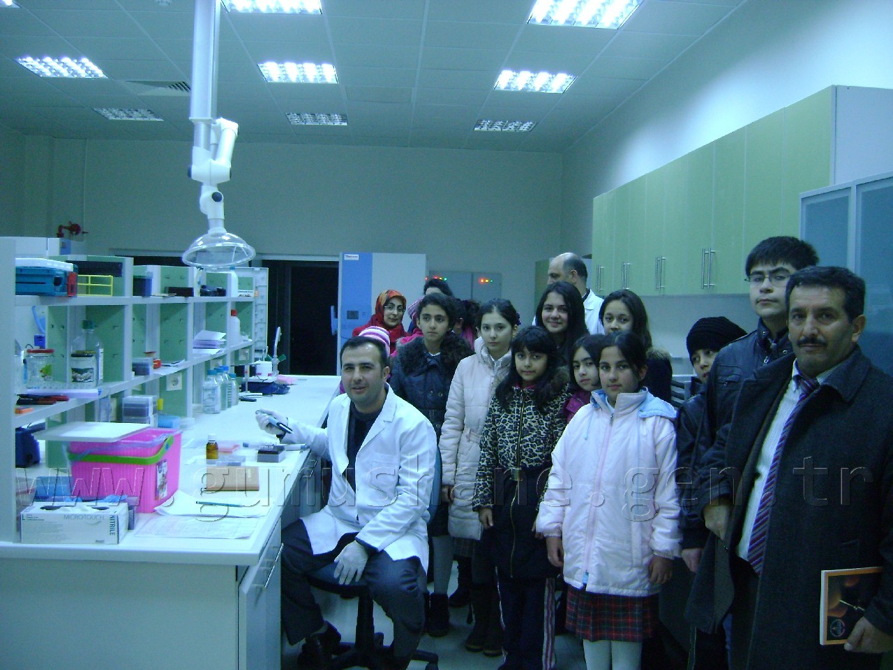 Bilim ve Sanat Merkezi Öğrencileri Gümüşhane Üniversitesi Merkez Laboratuvarı’nda 8