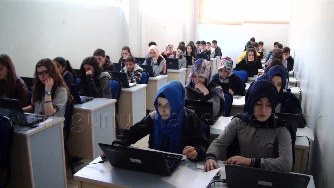 PISA sınavı Gümüşhane Lisesinde yapıldı 1