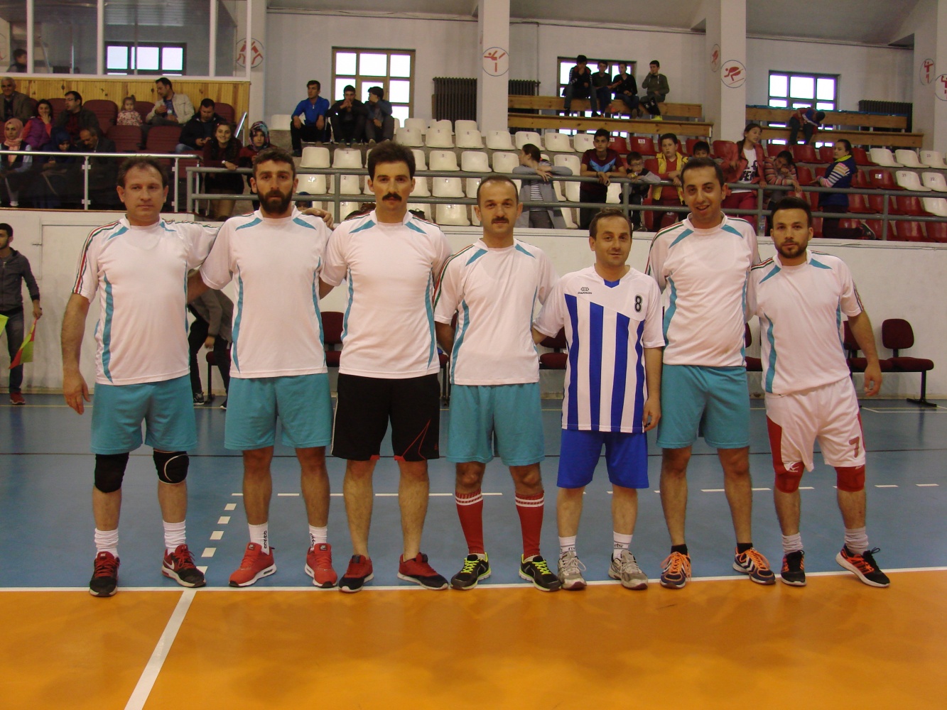 Bu turnuva şehitler için 3