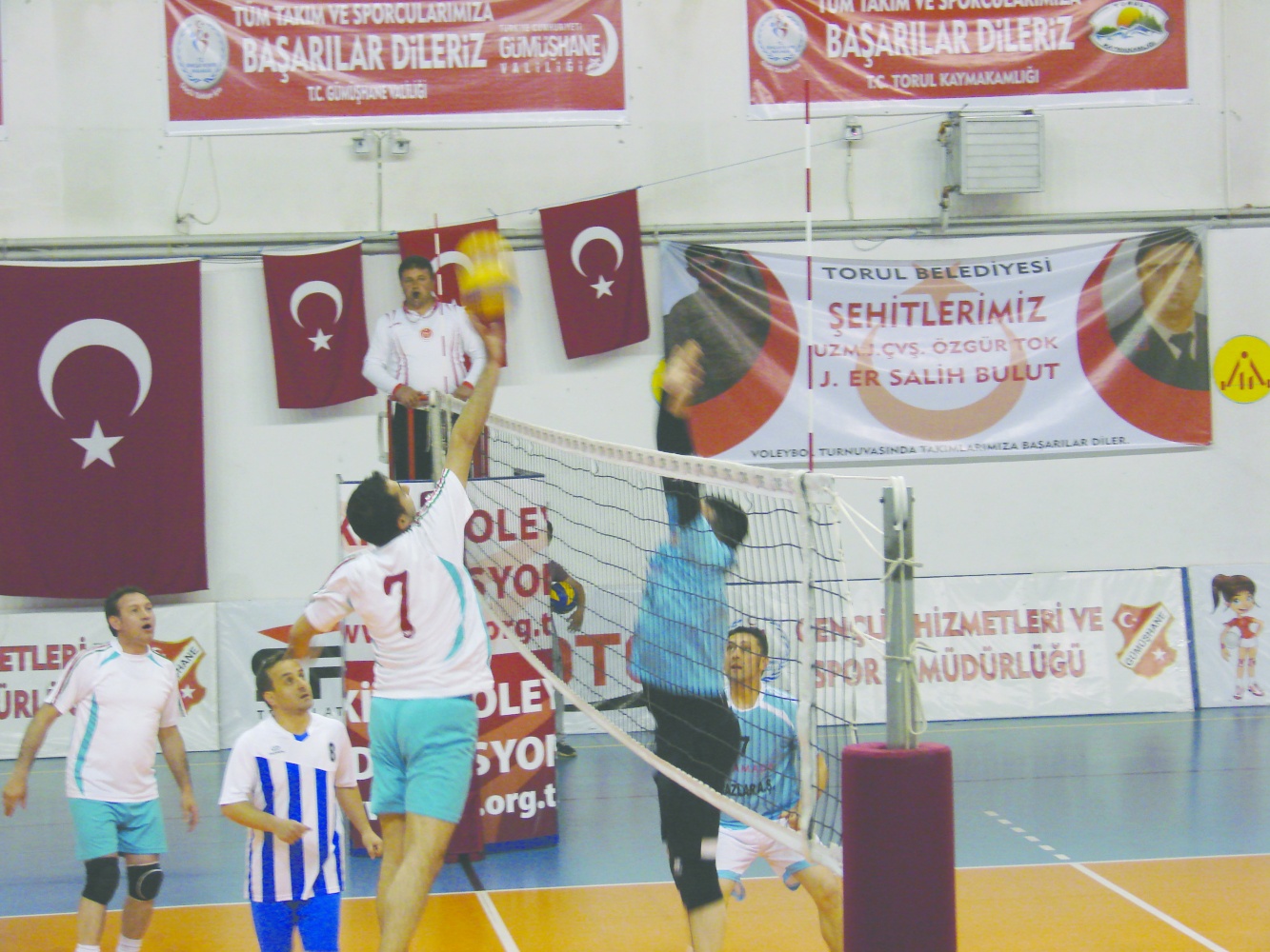 Bu turnuva şehitler için 7