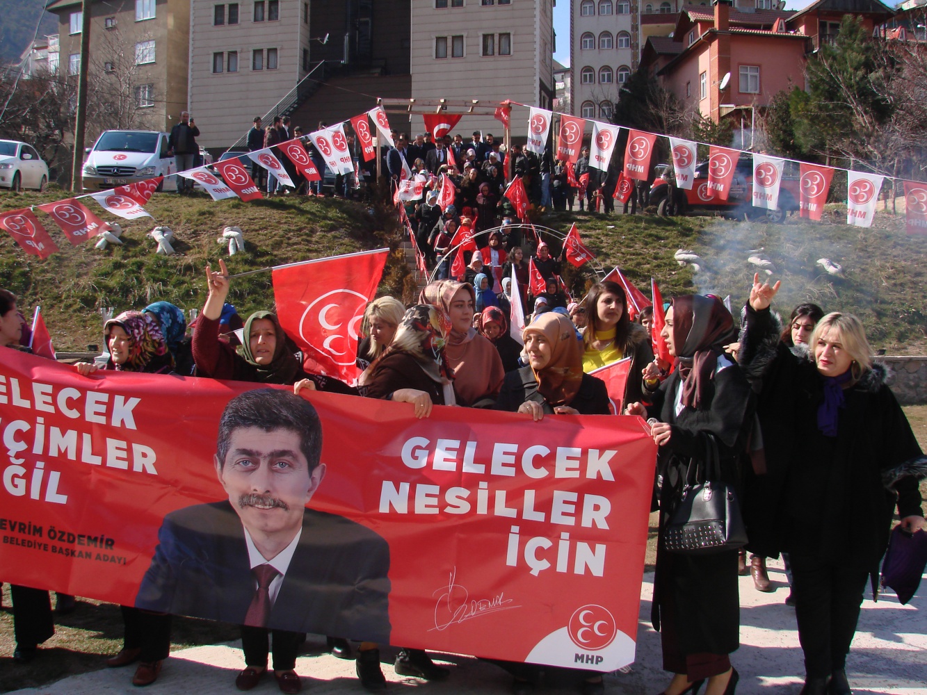 MHP Torul’da aday tanıtım toplantısı düzenledi 8