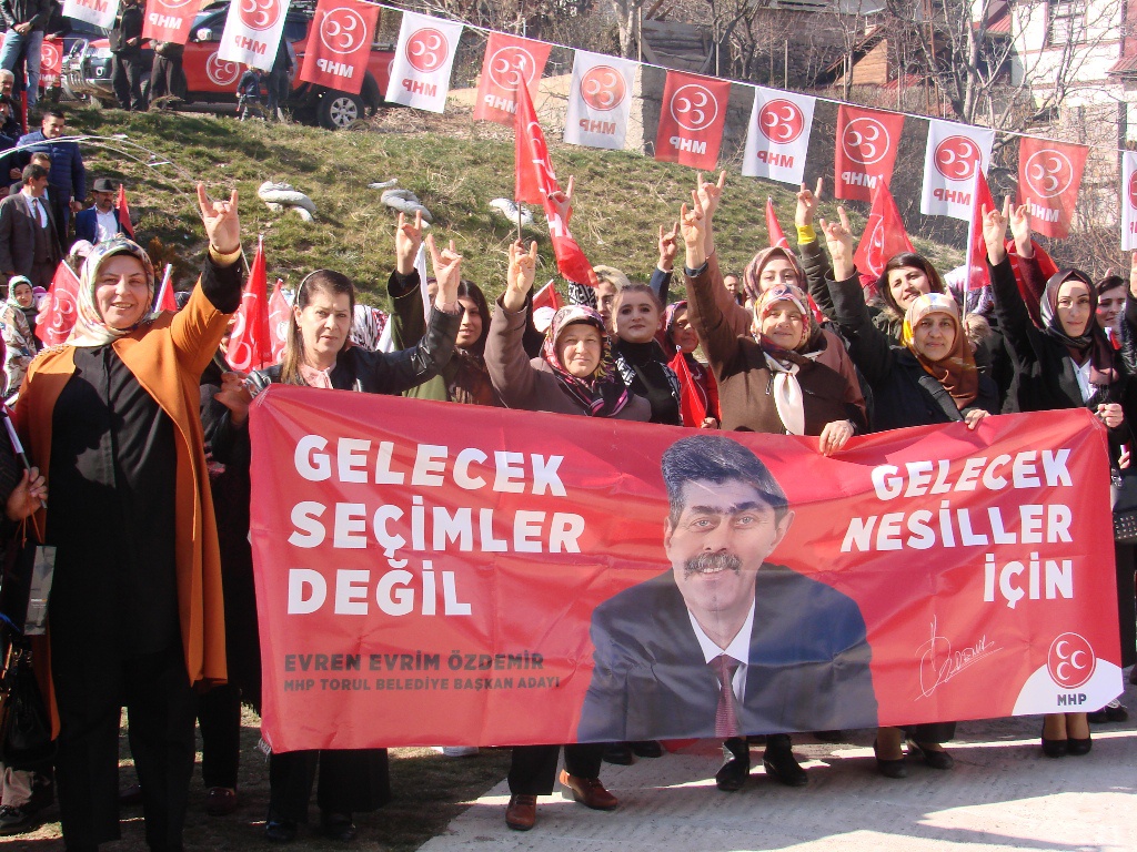 MHP Torul’da aday tanıtım toplantısı düzenledi 4