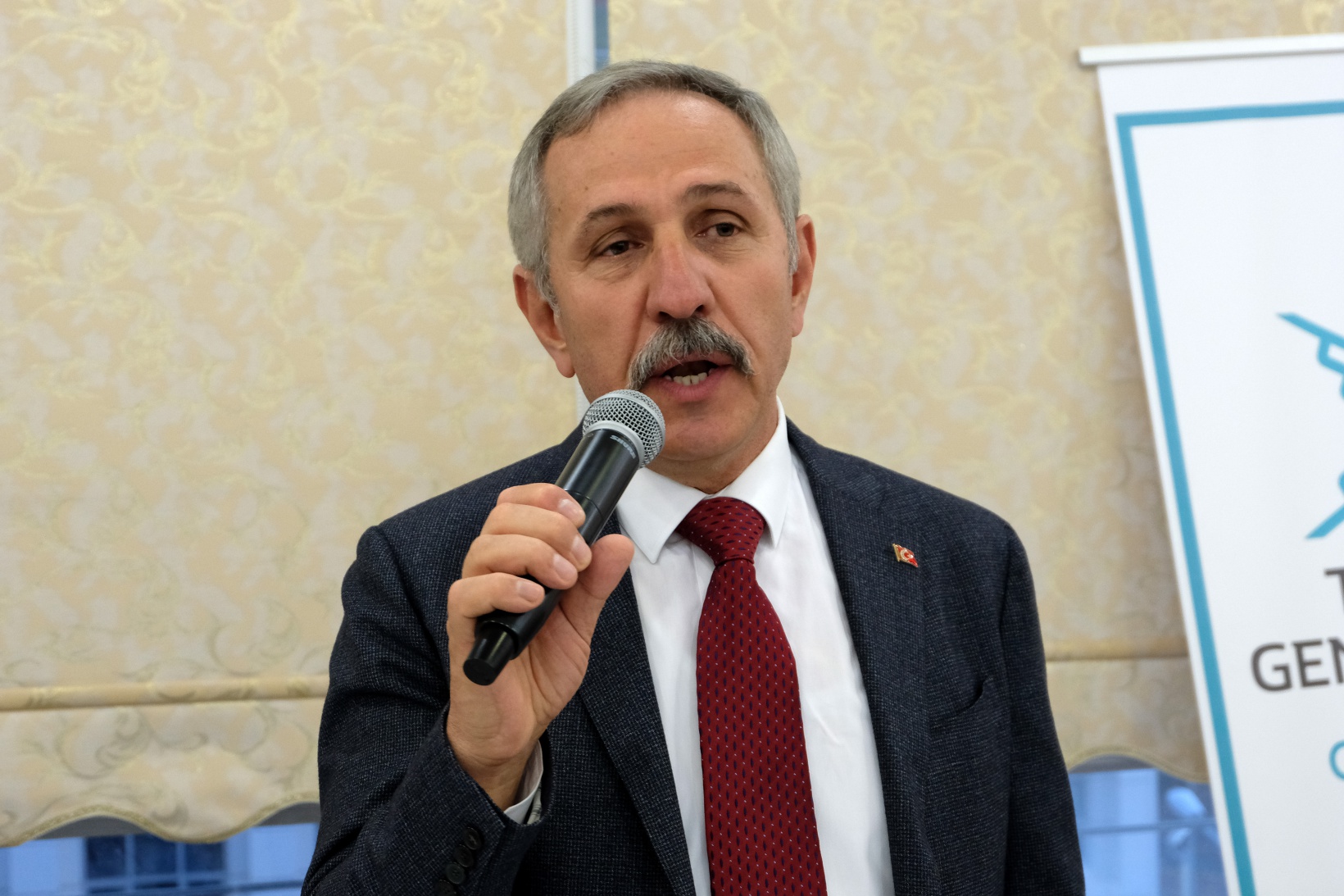 TÜGVA Genel Başkanı Eminoğlu Gümüşhane’de 1300 öğrenciyle iftar yaptı  6