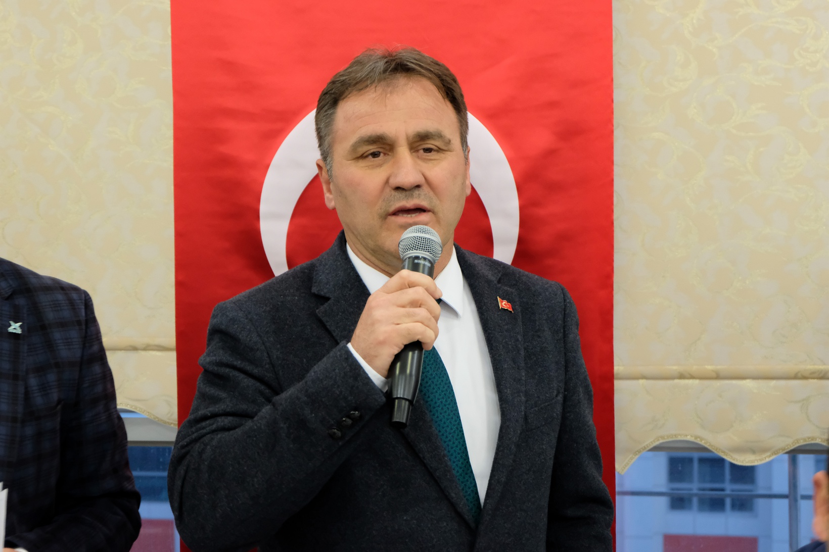 TÜGVA Genel Başkanı Eminoğlu Gümüşhane’de 1300 öğrenciyle iftar yaptı  8