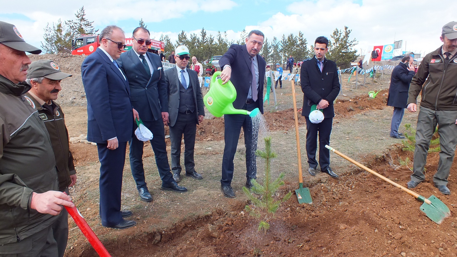 Fidanlar toprakla buluştu 7