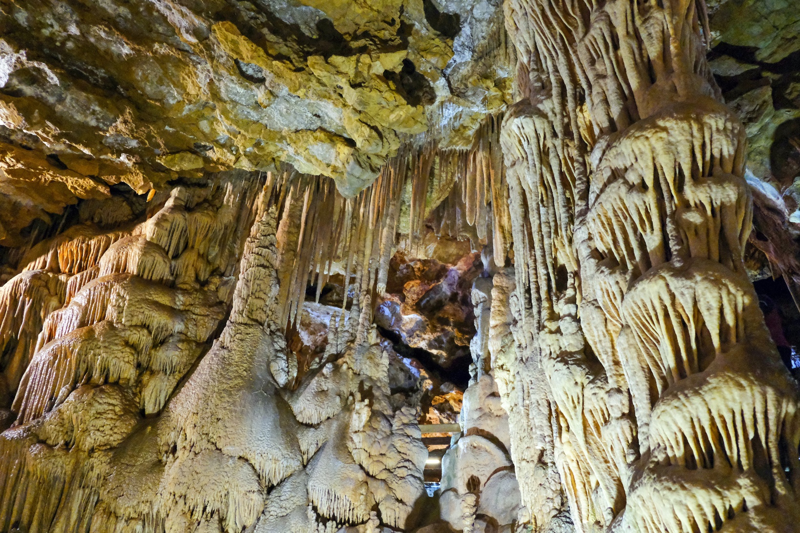 Gümüşhane’nin yer altı sarayında turizm sezonu devam ediyor 18
