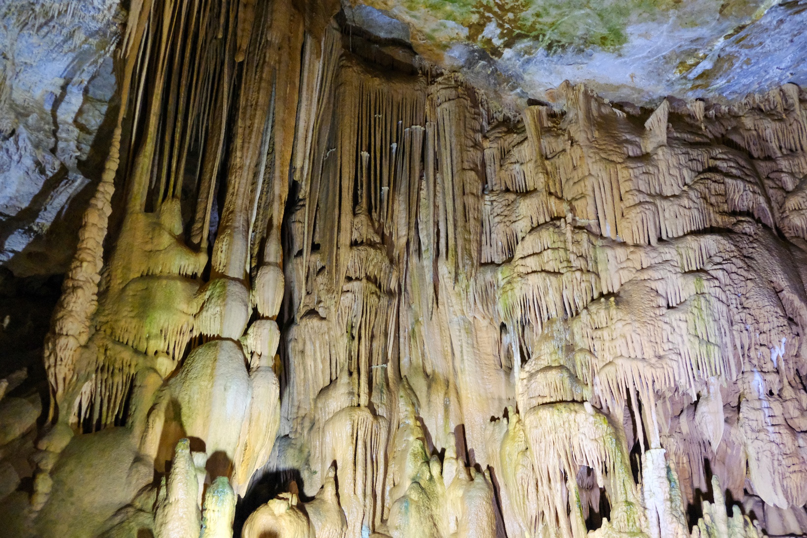 Gümüşhane’nin yer altı sarayında turizm sezonu devam ediyor 11