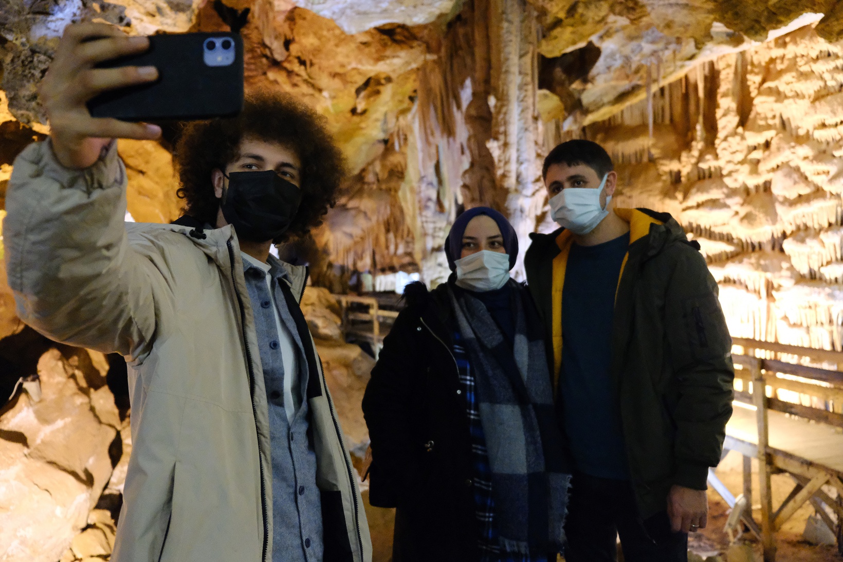 Gümüşhane’nin yer altı sarayında turizm sezonu devam ediyor 22