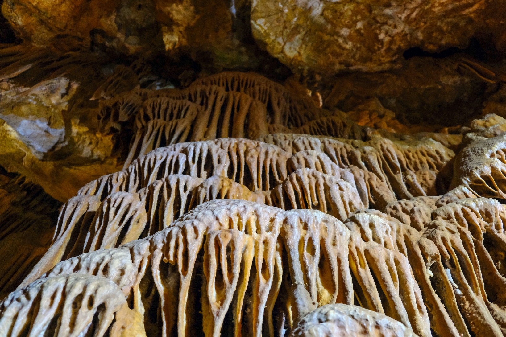 Gümüşhane’nin yer altı sarayında turizm sezonu devam ediyor 5