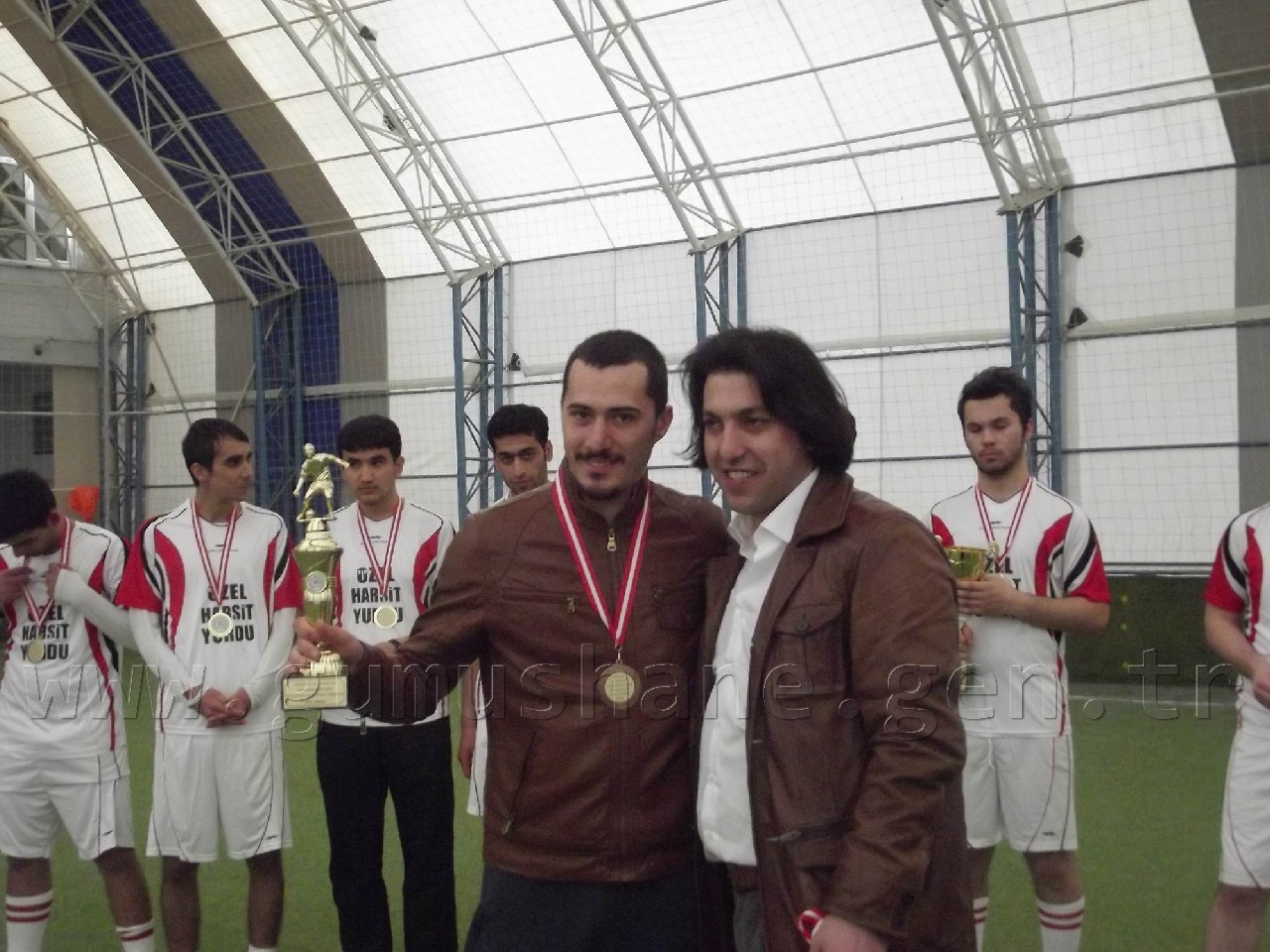 Uni-League sona erdi 1