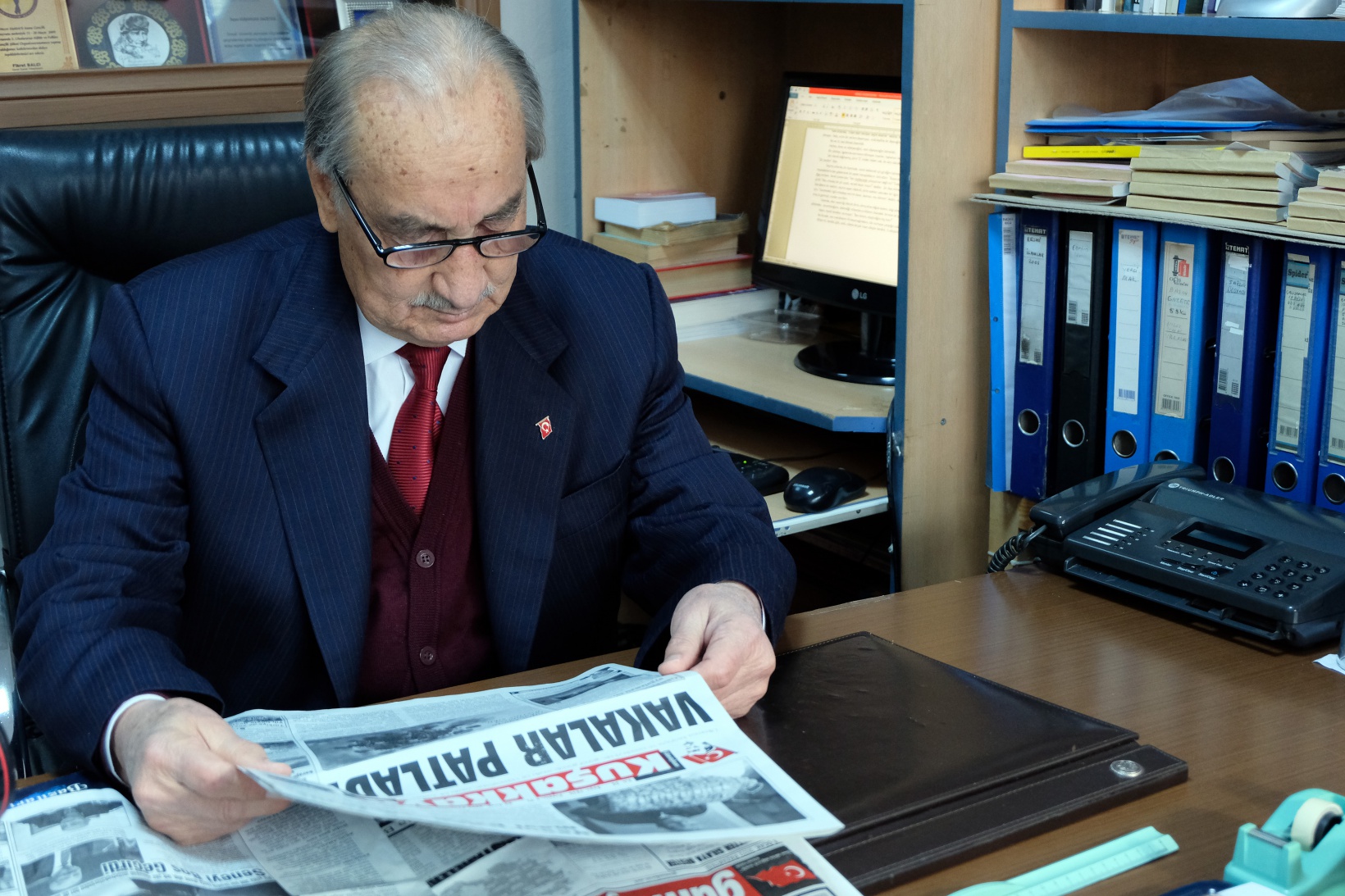 55 yıldır bıkmadan, usanmadan yazıyor 4