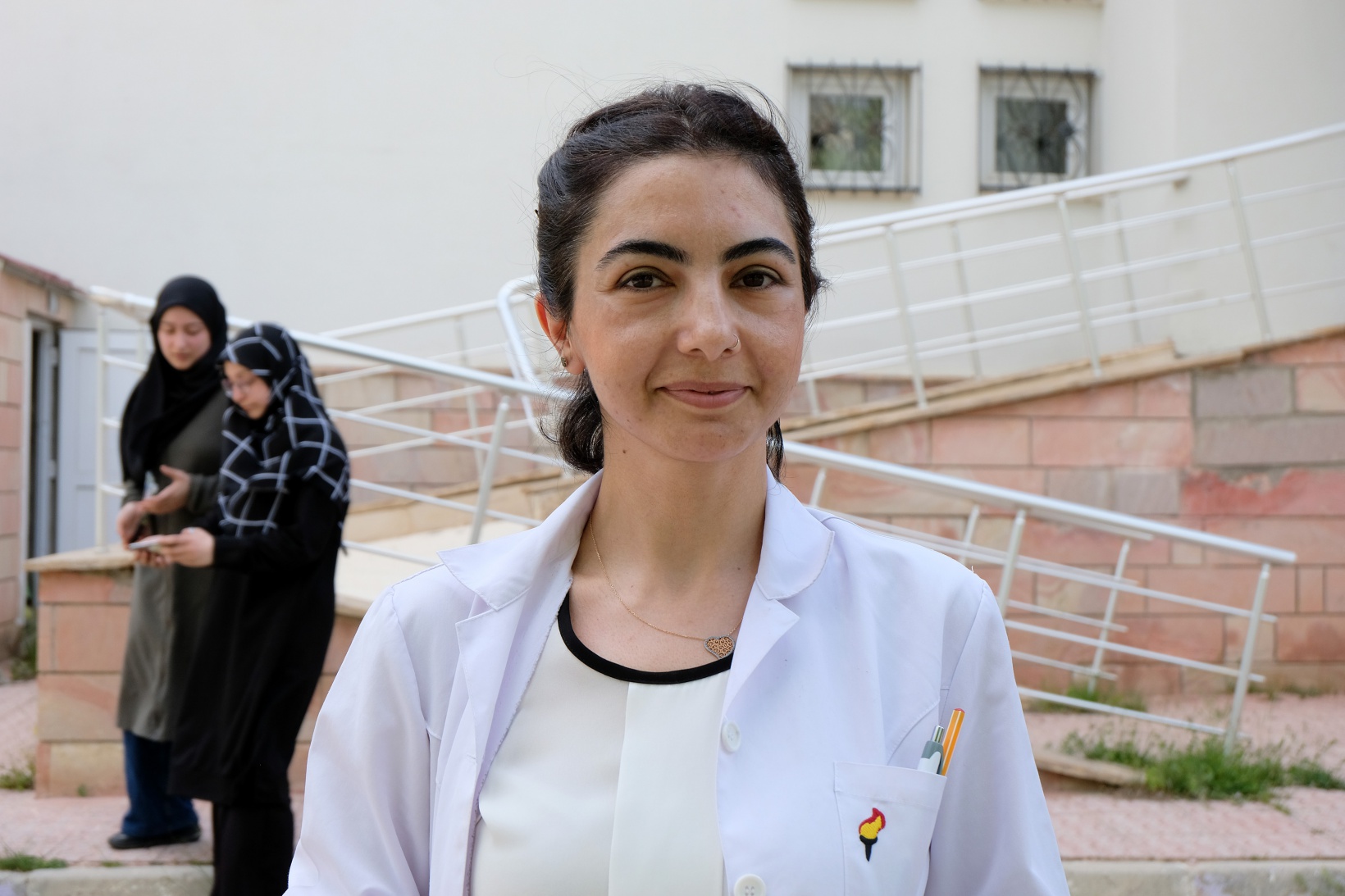 Fen Lisesine 75 gül fidanı dikildi 7