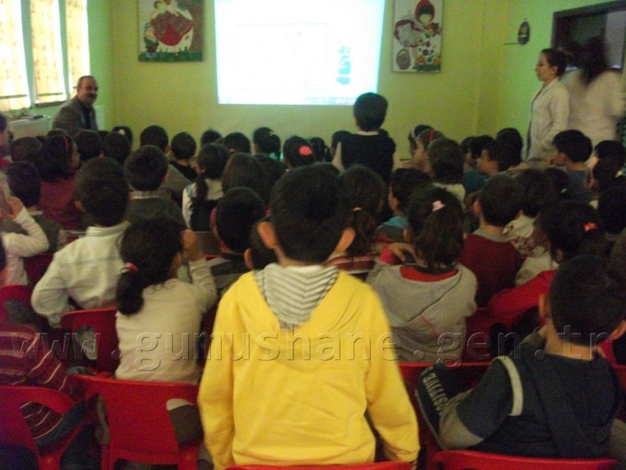 Minik Öğrenciler İtfaiyecileri Dinledi 2