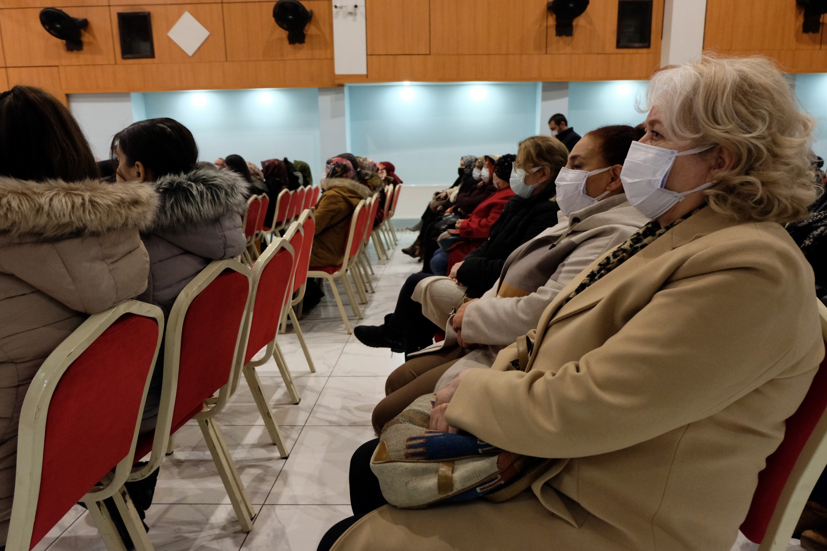 Kadına yönelik şiddetin her boyutu konuşuldu 8