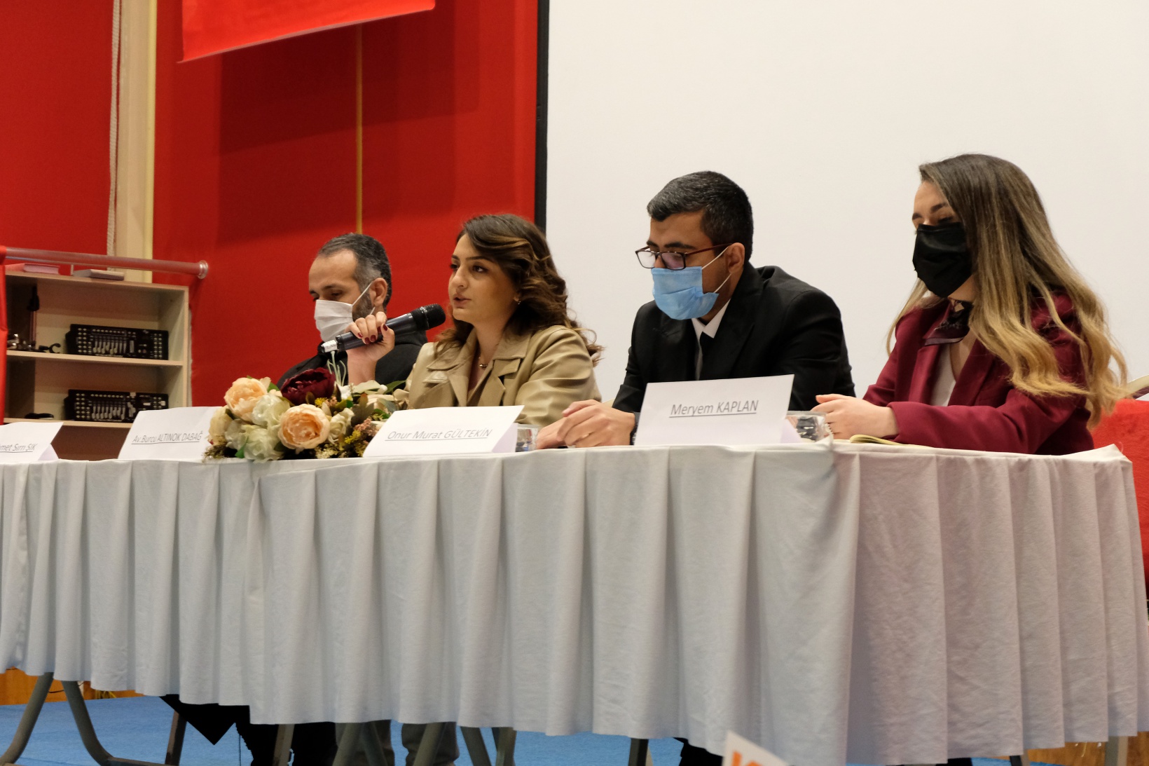 Kadına yönelik şiddetin her boyutu konuşuldu 3