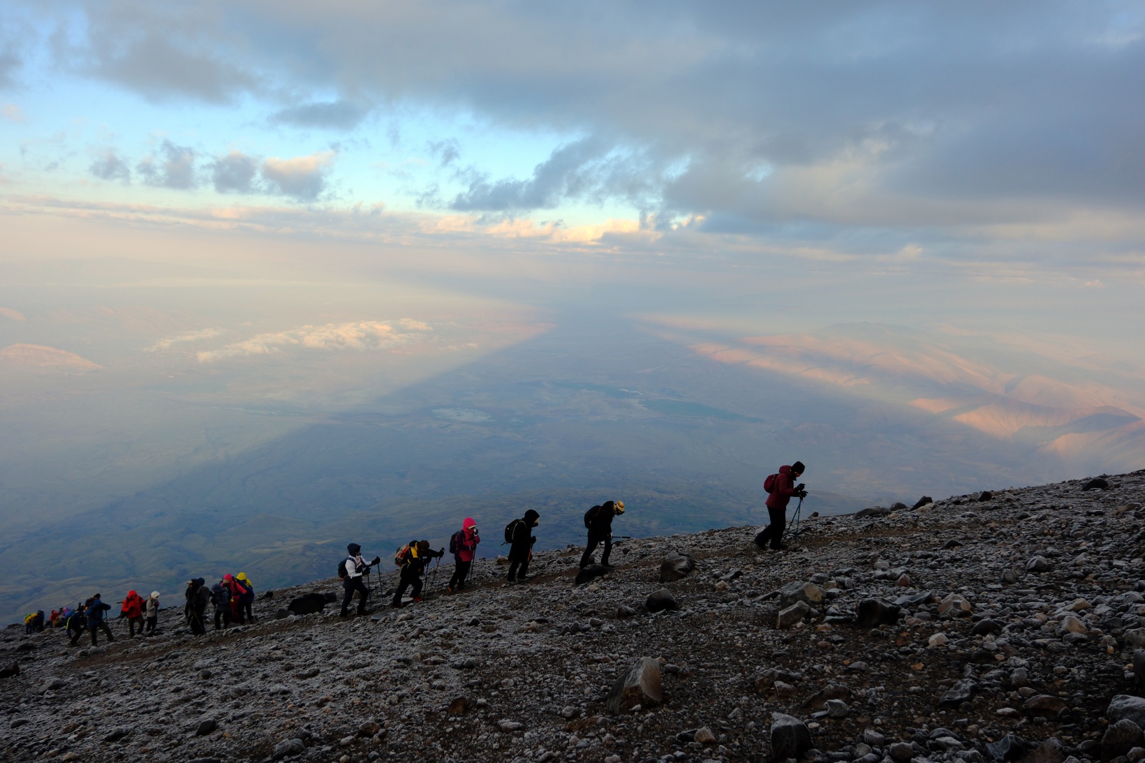 Gümüşhaneli dağcılar 12. kez Türkiye’nin zirvesinde 6
