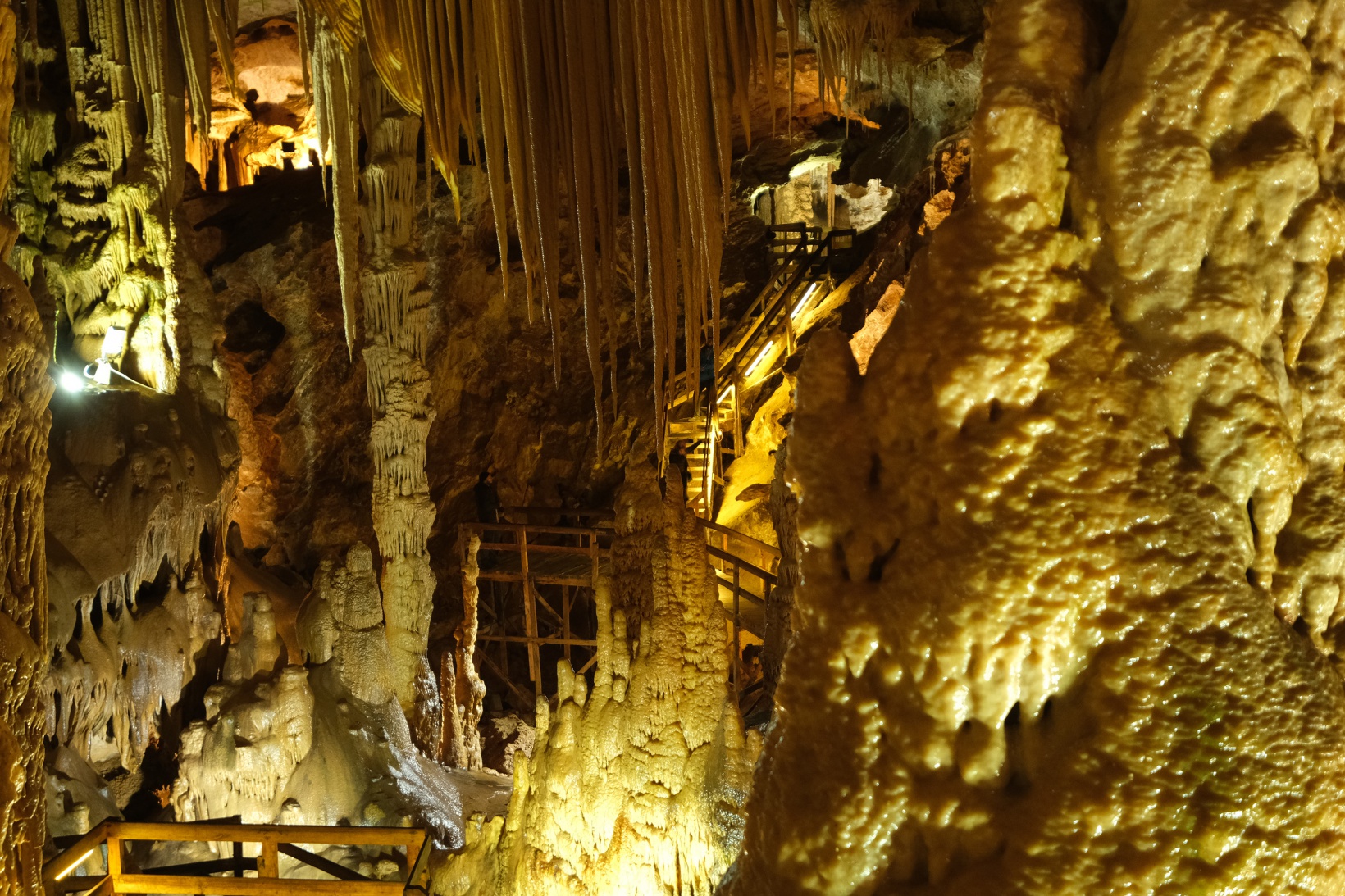 Yer altındaki gizemli dünyayı 120 bin kişi ziyaret etti 28