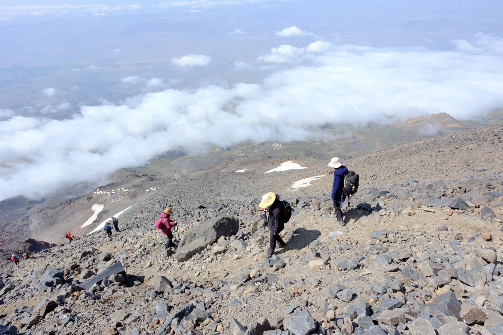 Gümüşhaneli dağcılar 12. kez Türkiye’nin zirvesinde 11