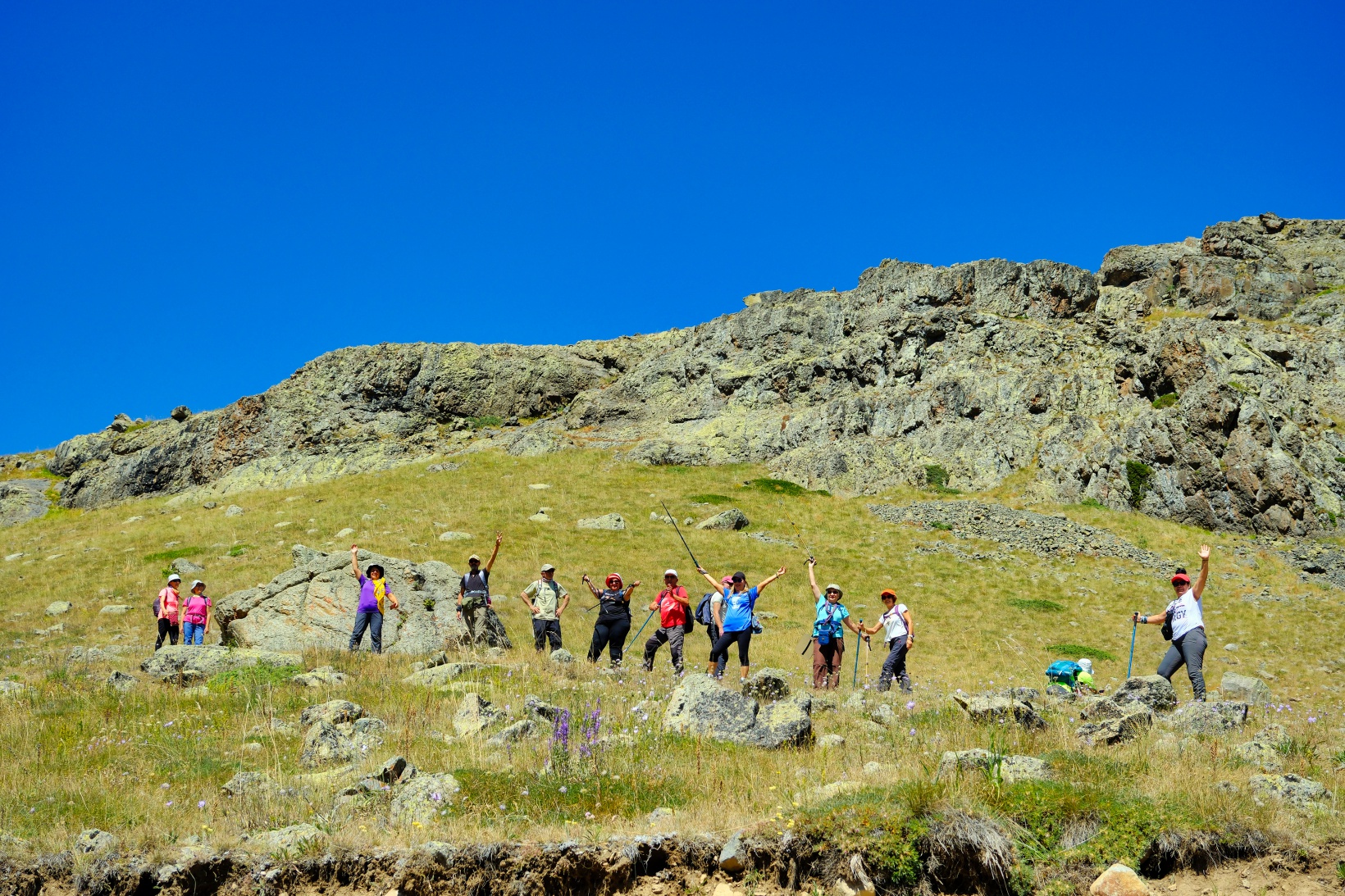 İzmir’den gelip 3 bin metrede serinlediler 2