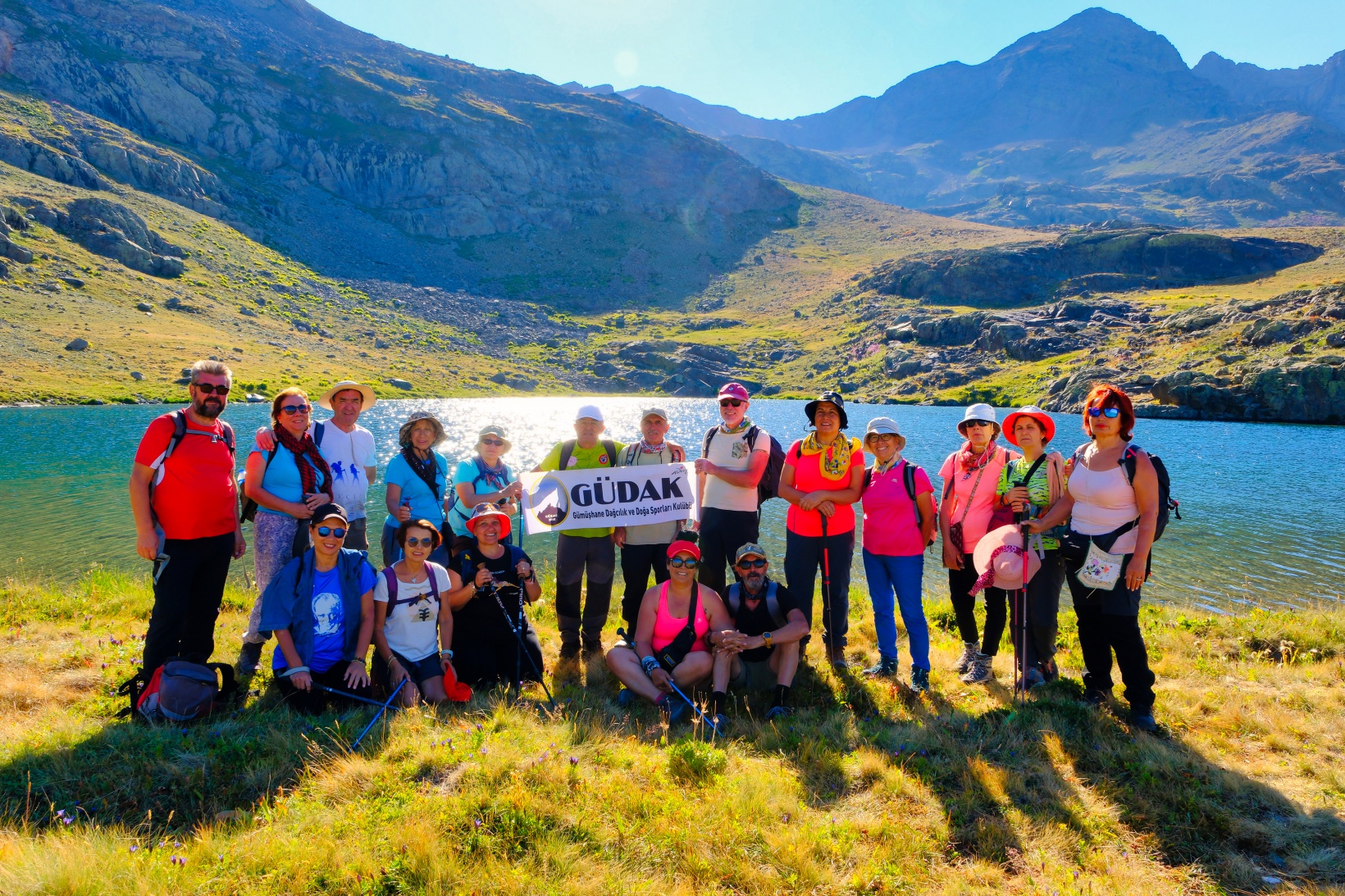 İzmir’den gelip 3 bin metrede serinlediler 6