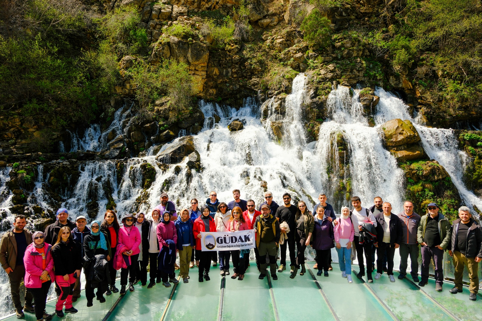 Türkiye’nin en etkileyici şelalelerinden birisi: Tomara 8