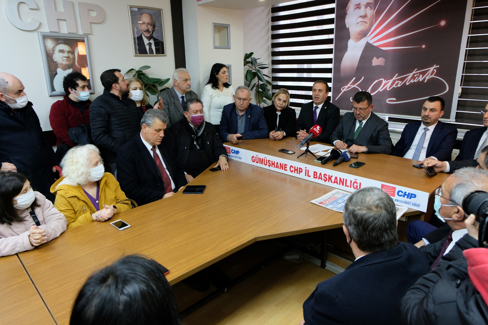 CHP Esnaf Masası 12 vekille Gümüşhane’de ziyaretler gerçekleştirdi 4