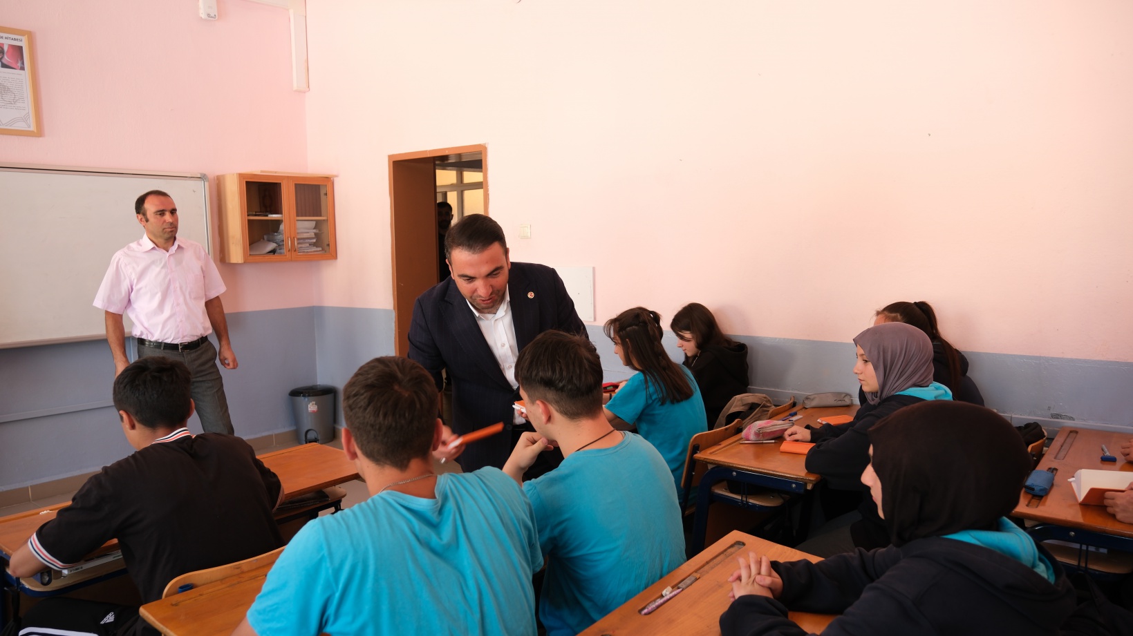 Başkan Kara hız kesmiyor 1