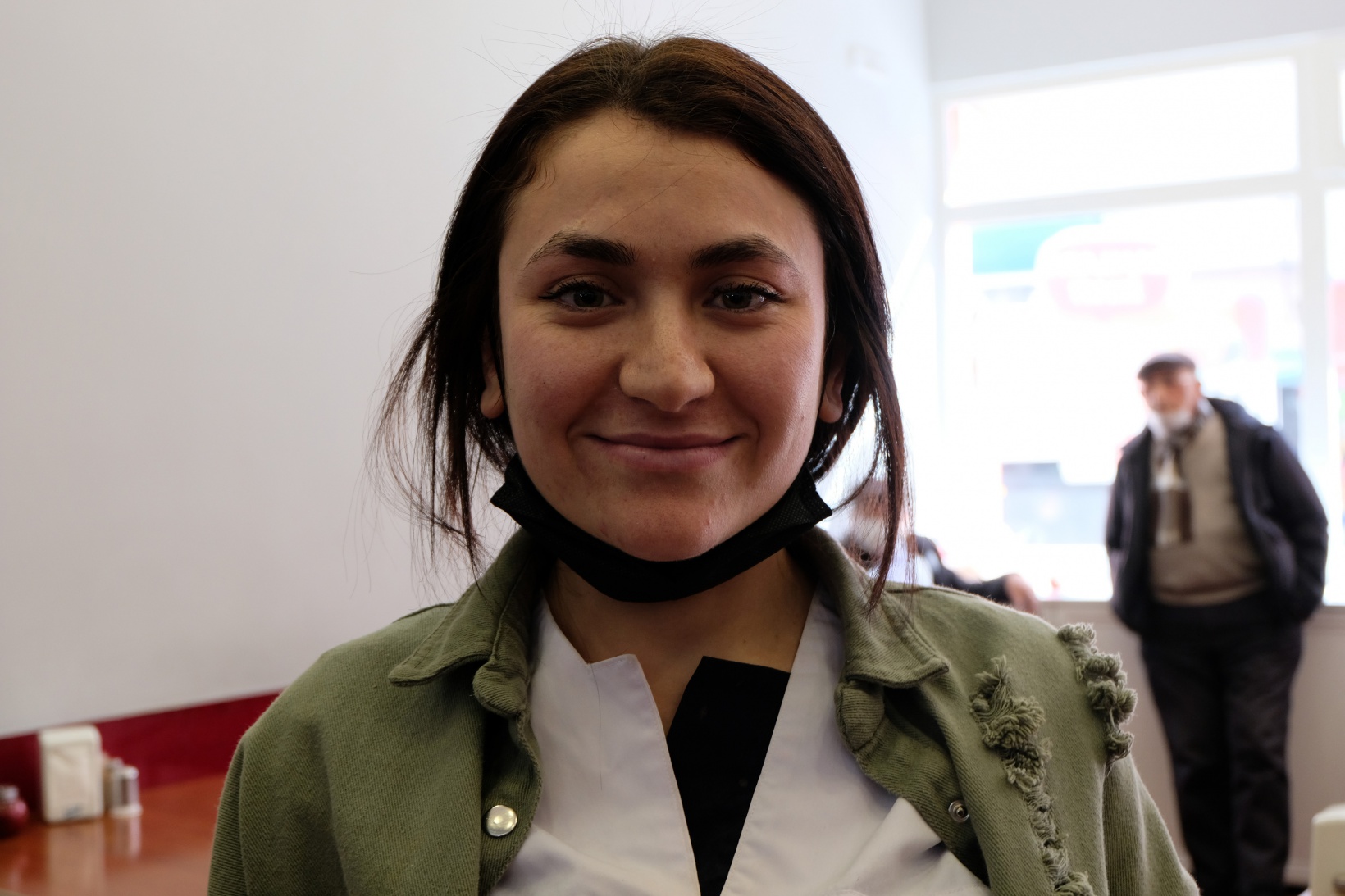 Üniversiteli gençler yaşlılara vefa borcunu yemekle ödedi 1