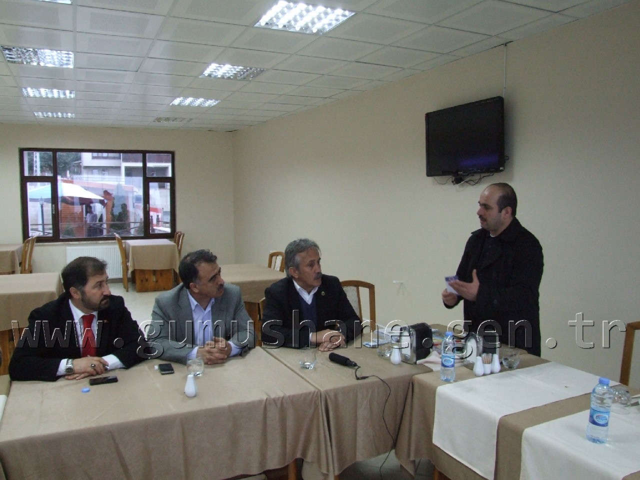 Santa Masaya Yatırıldı 3