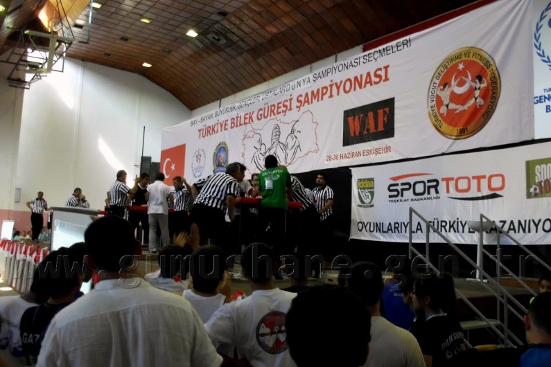 Şampiyonlara Hemşehri Desteği 1