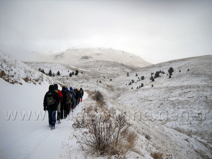 Gümüşhaneli Dağcılar Sarıçiçek Köyüne Yürüdü 4