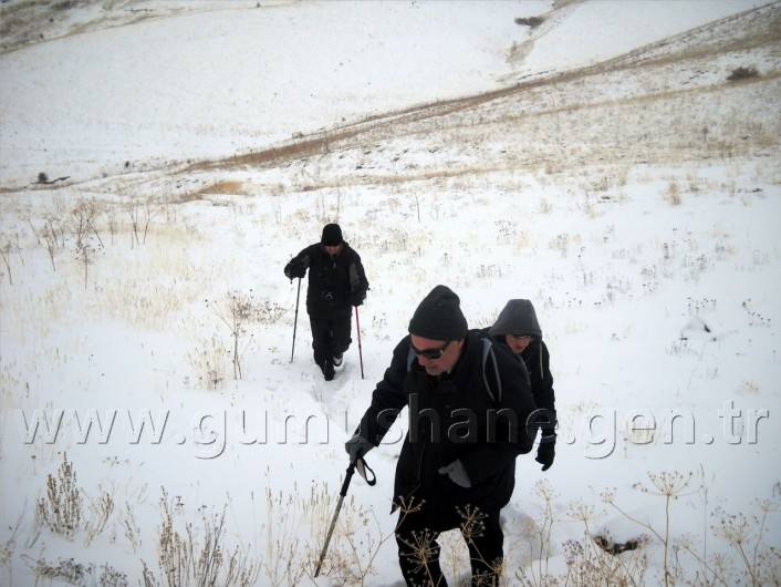 Gümüşhaneli Dağcılar Sarıçiçek Köyüne Yürüdü 14