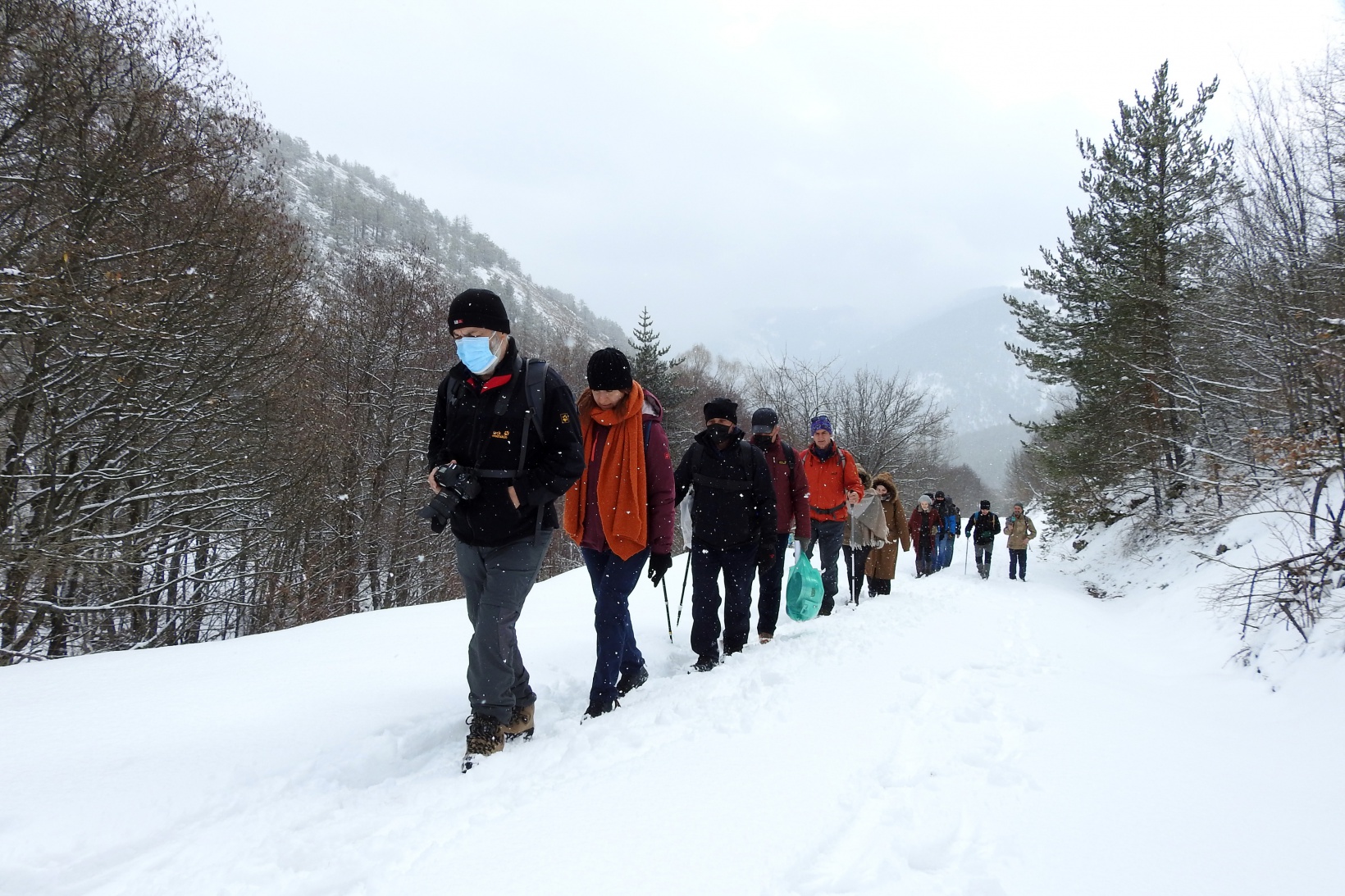 Gümüşhaneli dağcılar kadınlar için yürüdü 25