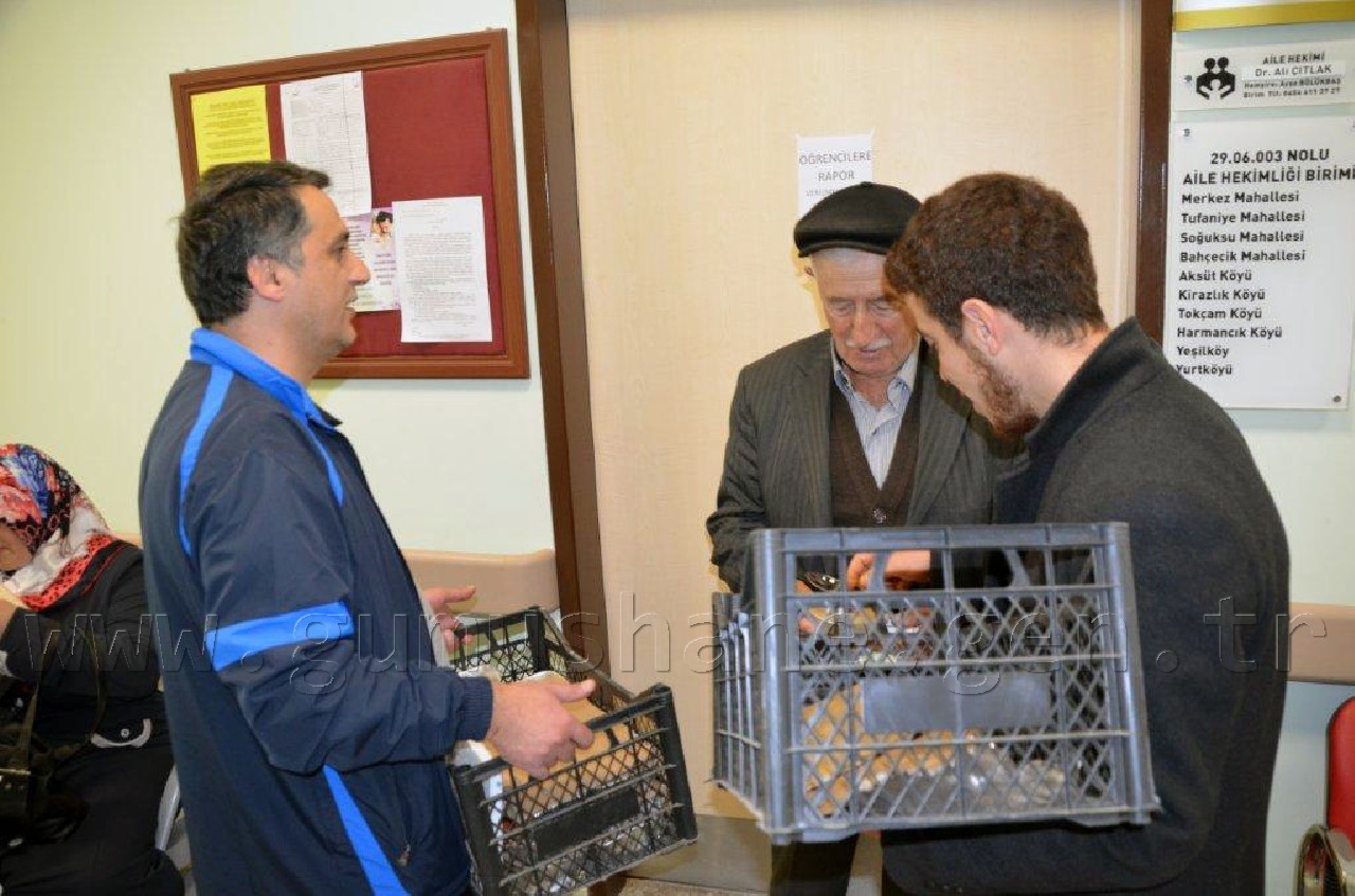 Semerkand Vakfı ve İpekyolu Derneği Torul’da Aşure Dağıttı 2