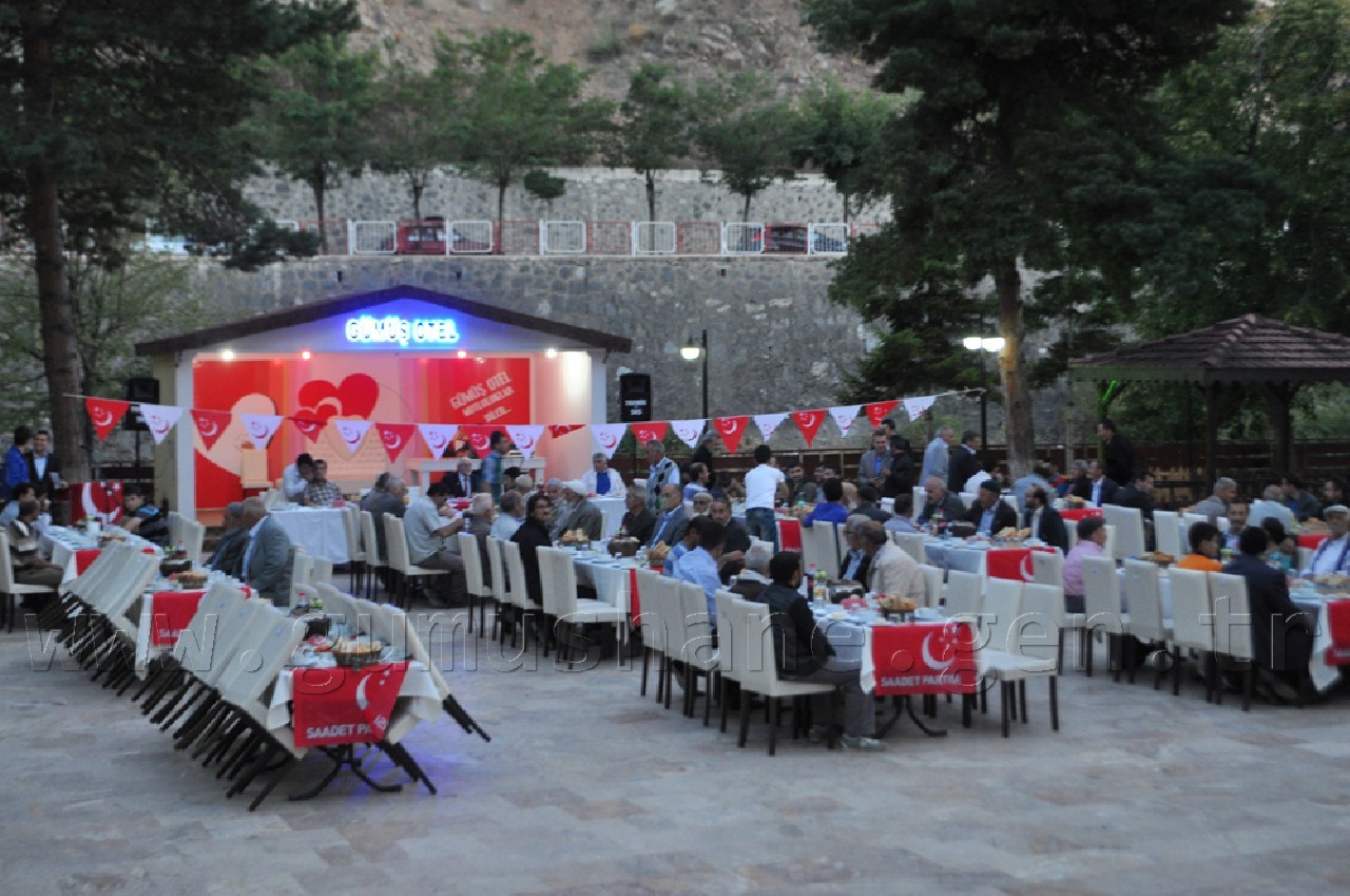 SP İftar Yemeğinde Buluştu  1