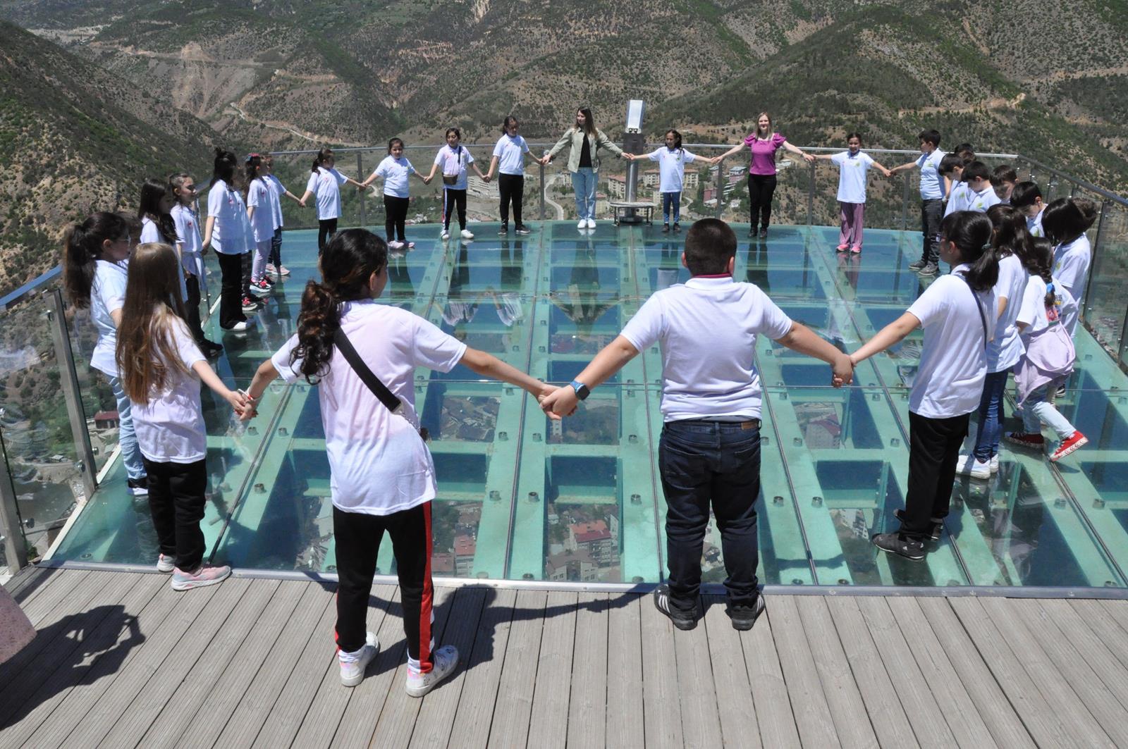 Gümüşhane’de Lider Çocuk Tarım Kampı düzenlendi 1