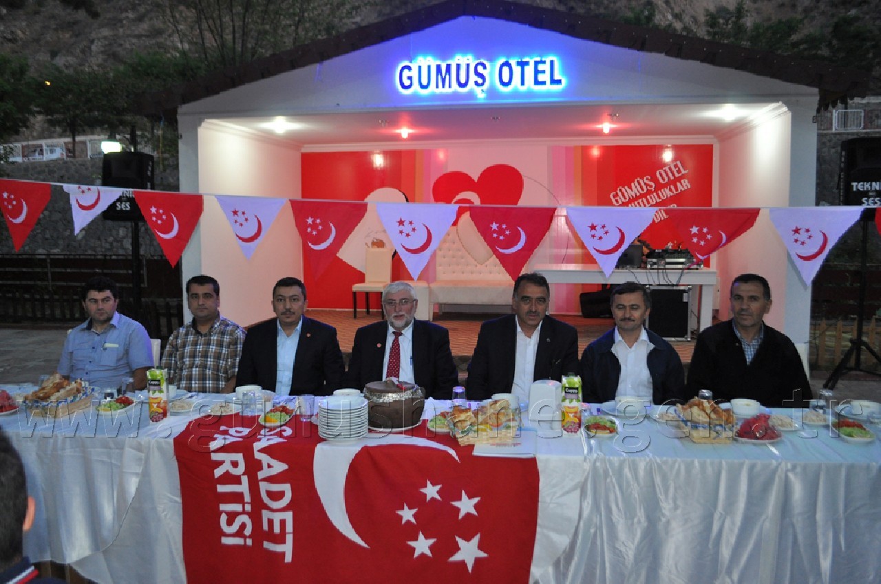 SP İftar Yemeğinde Buluştu  4