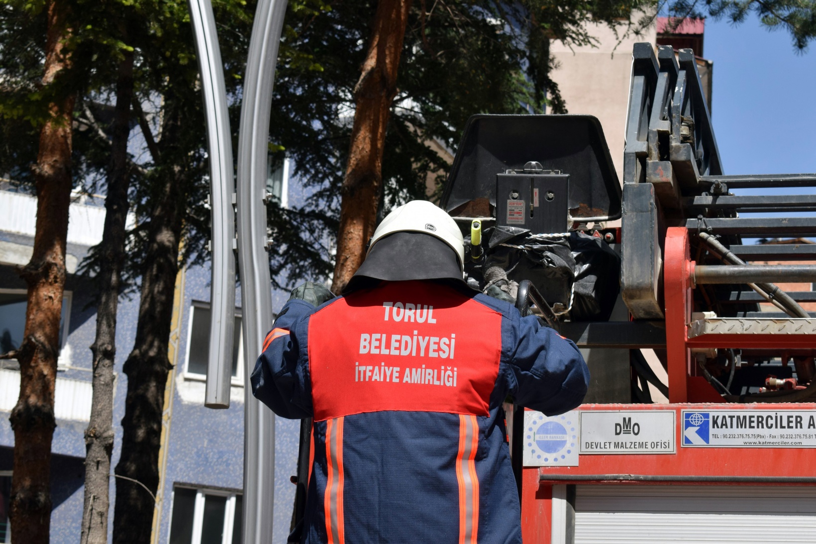 Torul itfaiyesinden “yavru karga” operasyonu 3