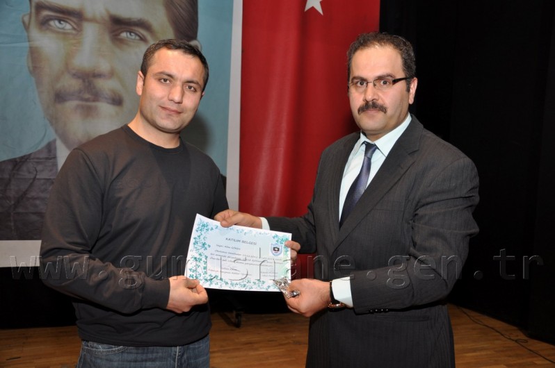 Gümüşhane'de Aile İçi İletişim Semineri Düzenlendi 2