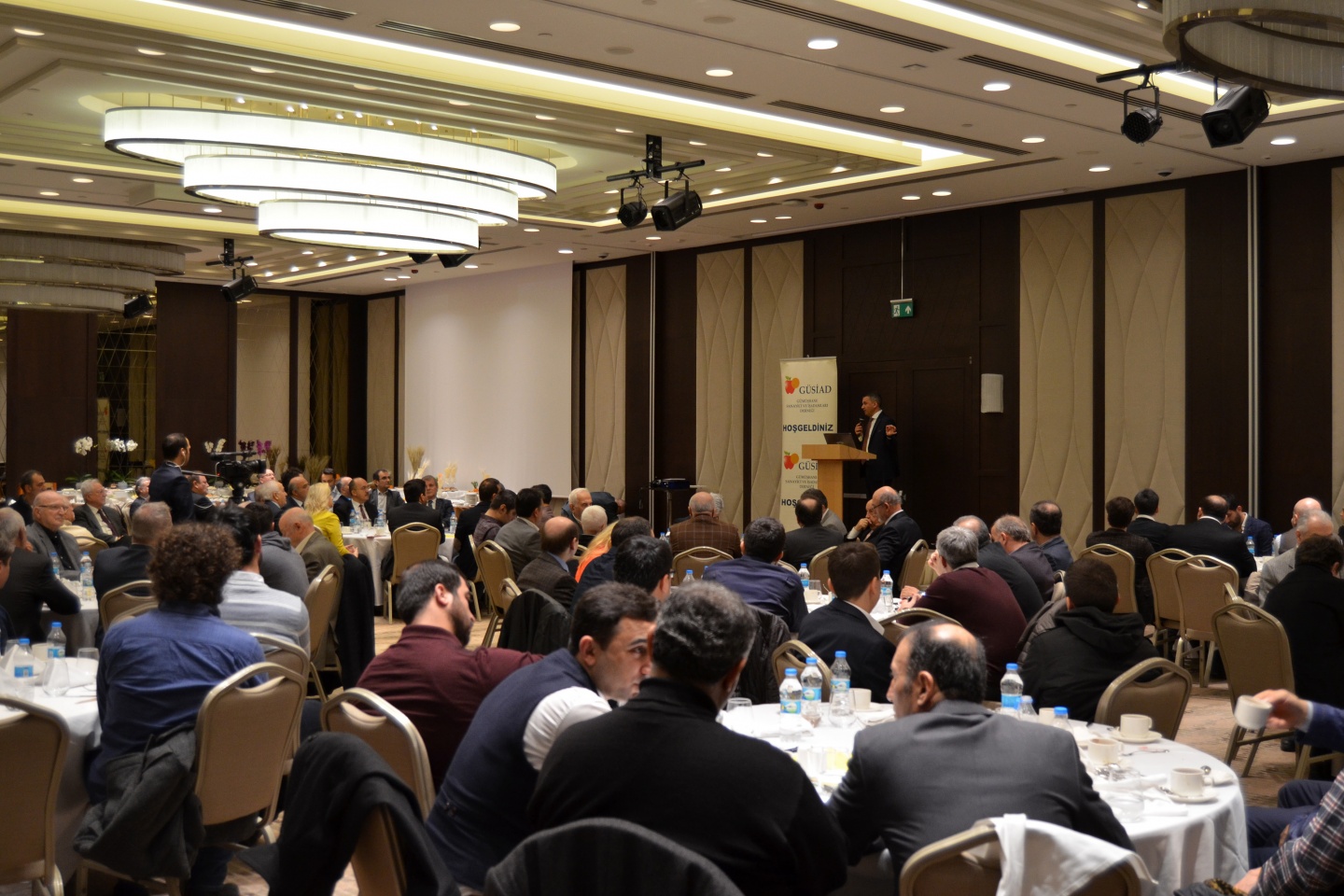 İstanbul'da dev iş dünyası-üniversite buluşması 1