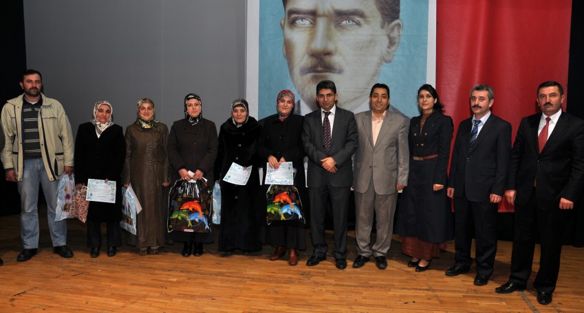 Gümüşhane'de Aile İçi İletişim Semineri Düzenlendi 7